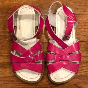 Girl Salt Water Sandals, GUC